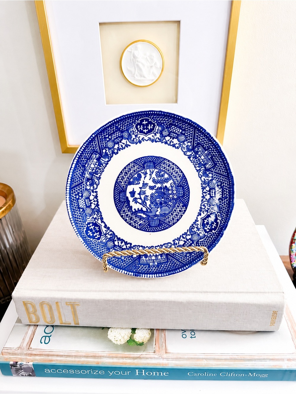 Blue Willow Decorative Saucer Plate - Classic Blue Pattern